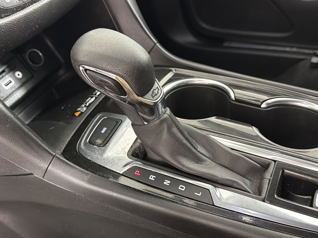 used 2022 Chevrolet Equinox car, priced at $21,500