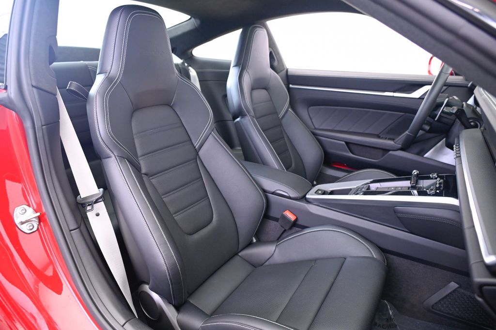 Thumbnail: 2024 Porsche 911 - 20