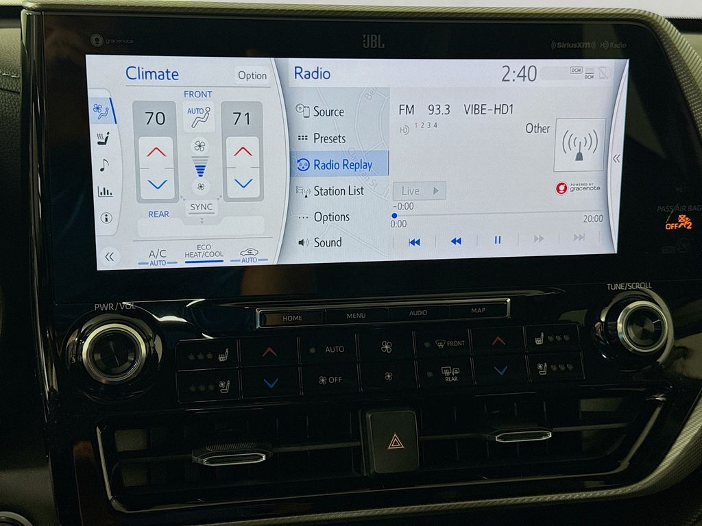 Thumbnail: 2020 Toyota Highlander - 15