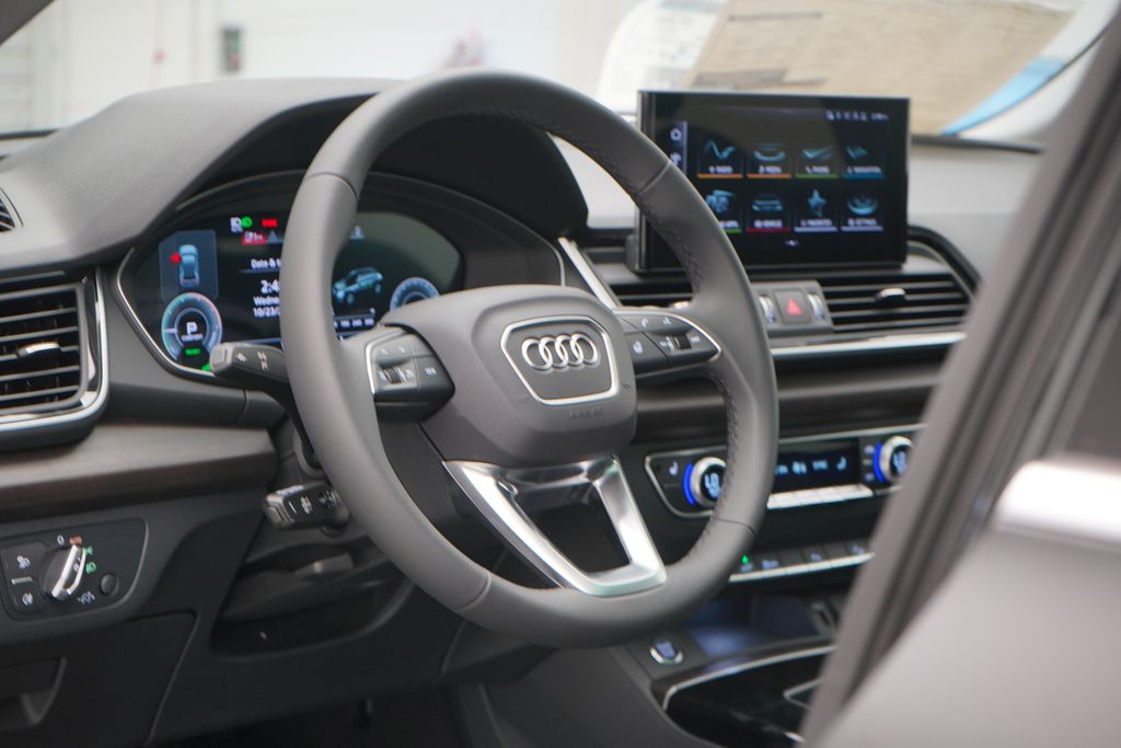 2024 Audi Q5 e  8