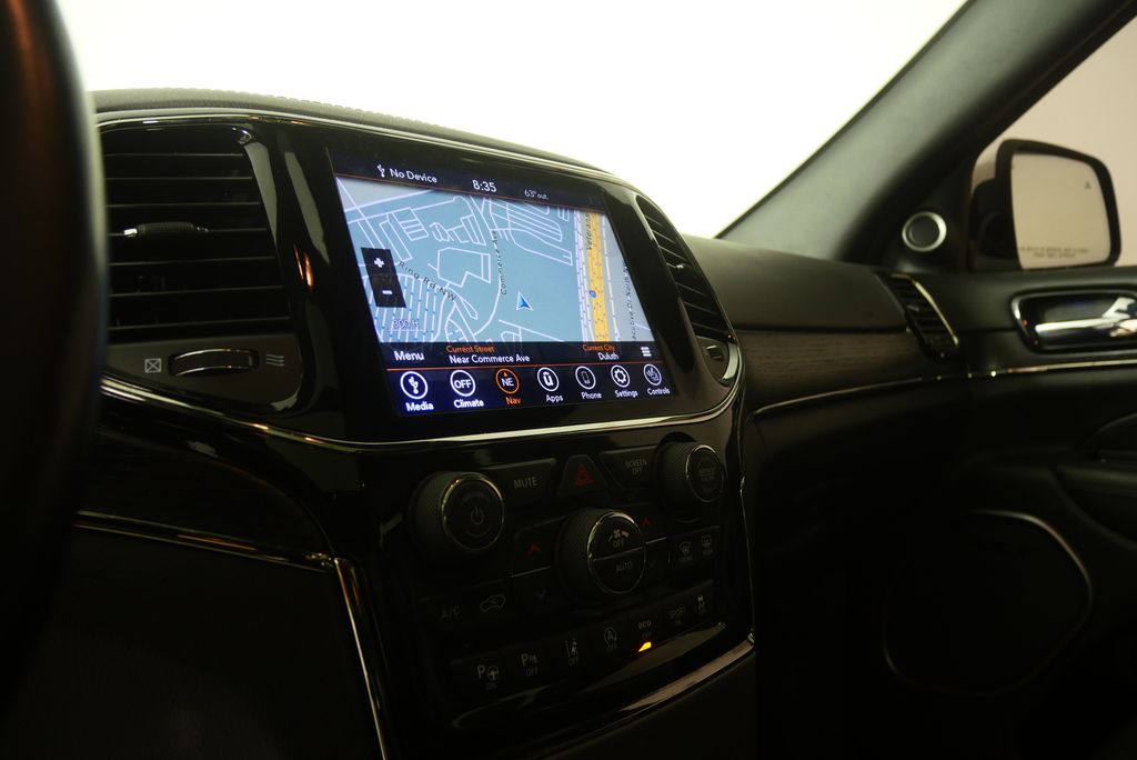 Thumbnail: 2020 Jeep Grand Cherokee - 14