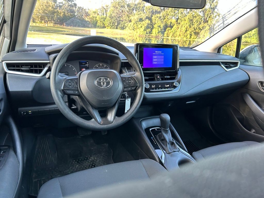Thumbnail: 2025 Toyota Corolla - 12