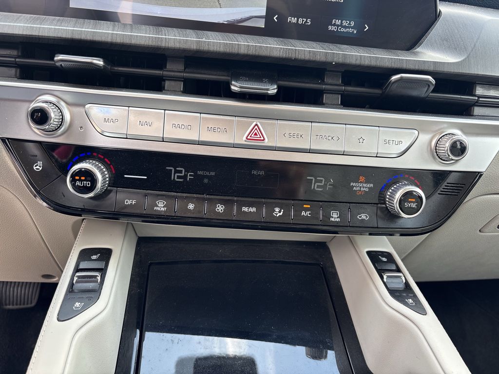 2023 Kia Telluride EX White at Community Kia