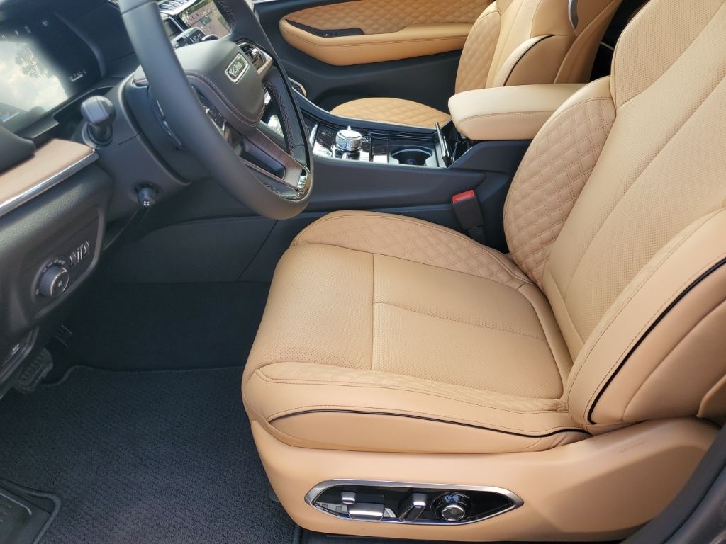 New Car 2025 Jeep Grand Cherokee L  Summit For Sale Under $70,000 In Austin, Texas