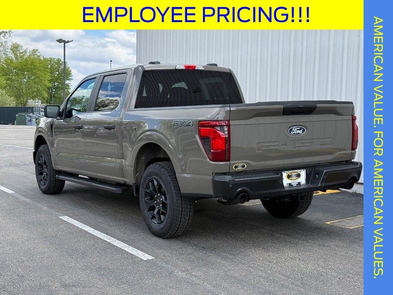 View vehicle photo 4