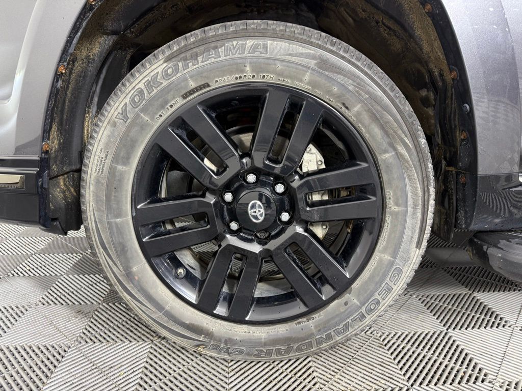 Thumbnail: 2021 Toyota 4Runner - 10