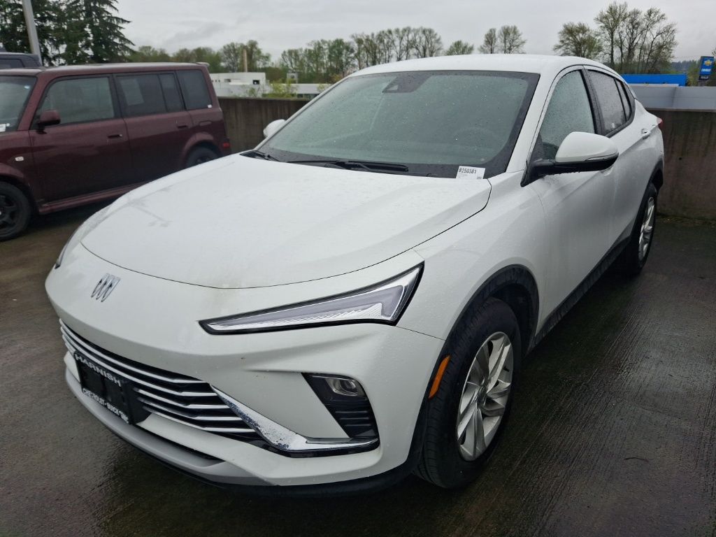 Summit White 2025 Buick Envista Preferred FWD SUV / Crossover Front-Wheel Drive 6-Speed Automatic