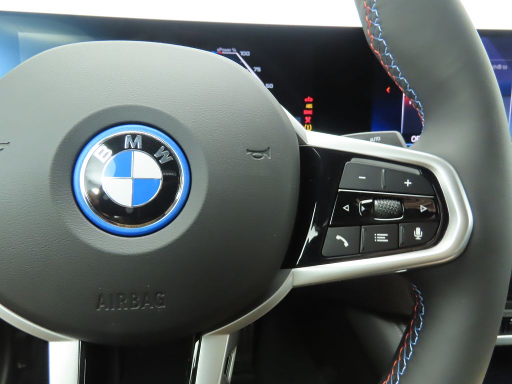 2025 BMW i4 M50 12