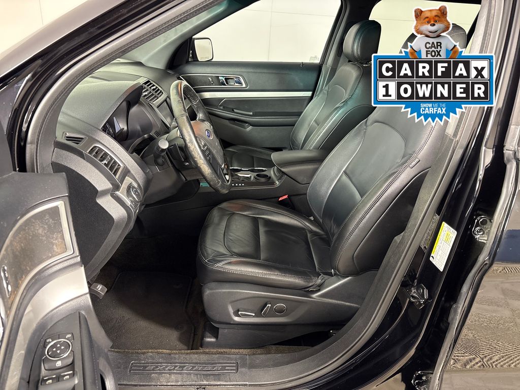 Used 2016 Black Ford XLT image 31