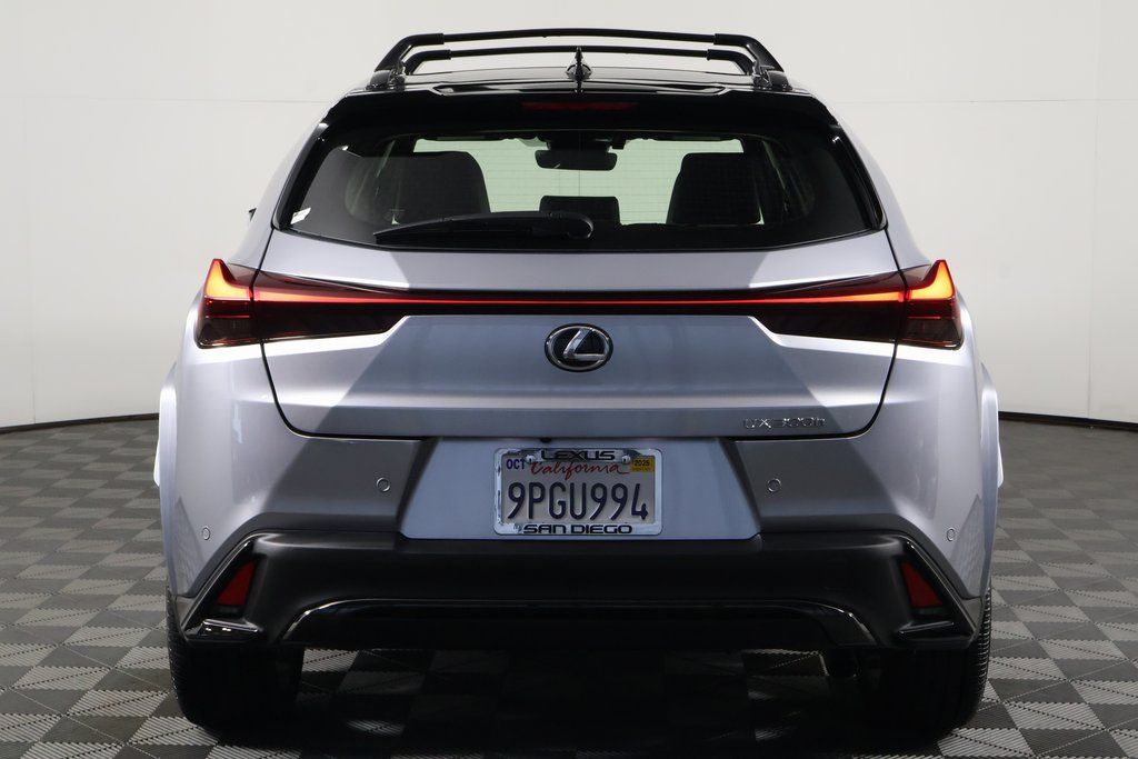 Thumbnail: 2025 Lexus UX - 5