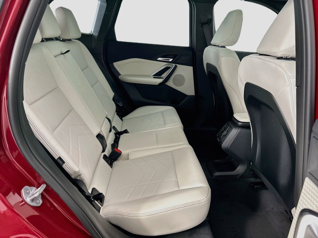 Thumbnail: 2026 BMW X1 - 21