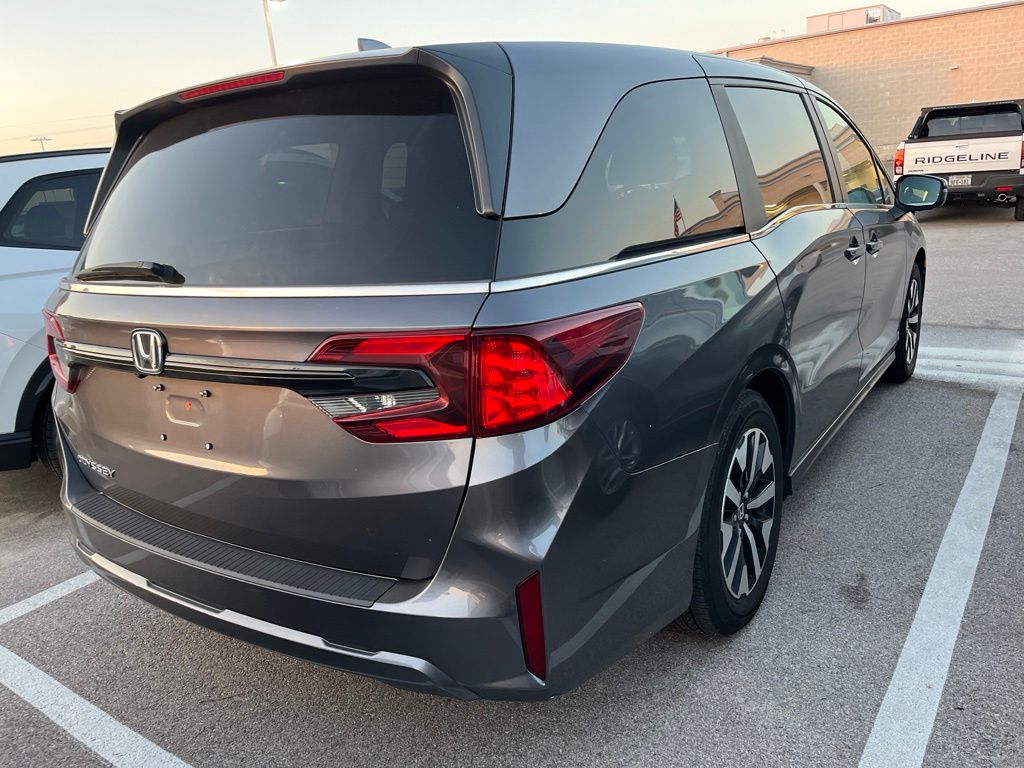 Thumbnail: 2025 Honda Odyssey - 3