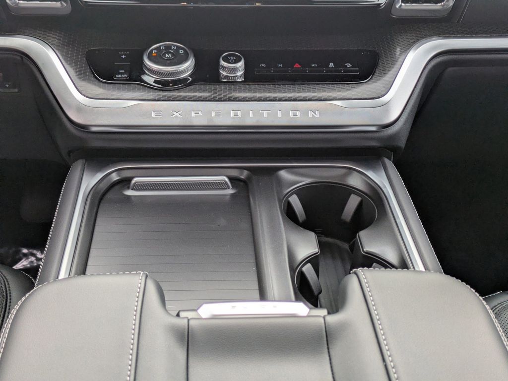 2026 Ford Expedition Max Platinum MAX