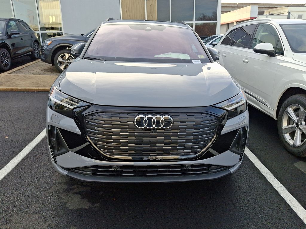 2025 Audi Q4 e-tron  2