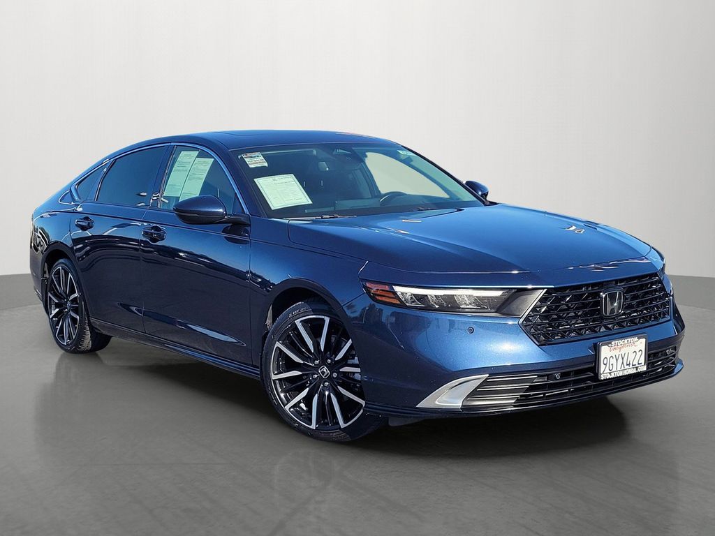2023 Honda Accord Hybrid Touring FWD
