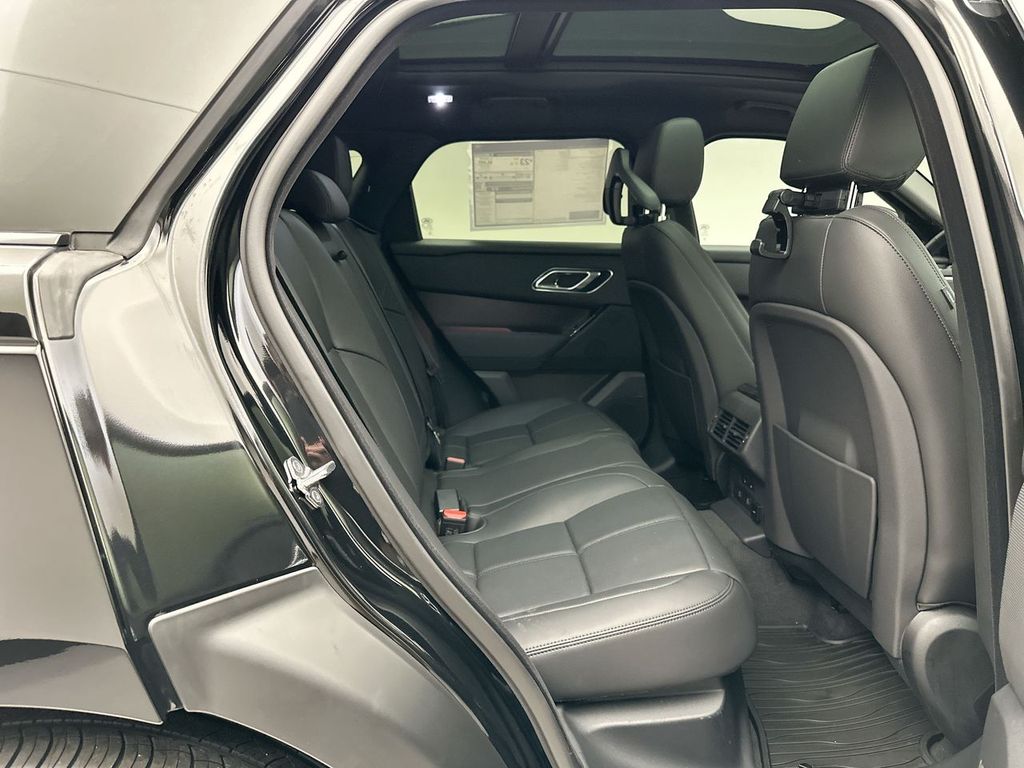 Thumbnail: 2026 Land Rover Range Rover Velar - 6