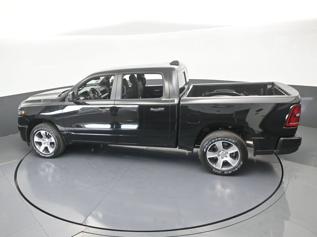 New 2026 Diamond Black Crystal Pearlcoat Ram Express image 42