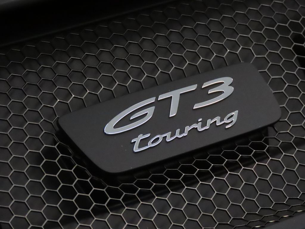 Thumbnail: 2026 Porsche 911 - 13