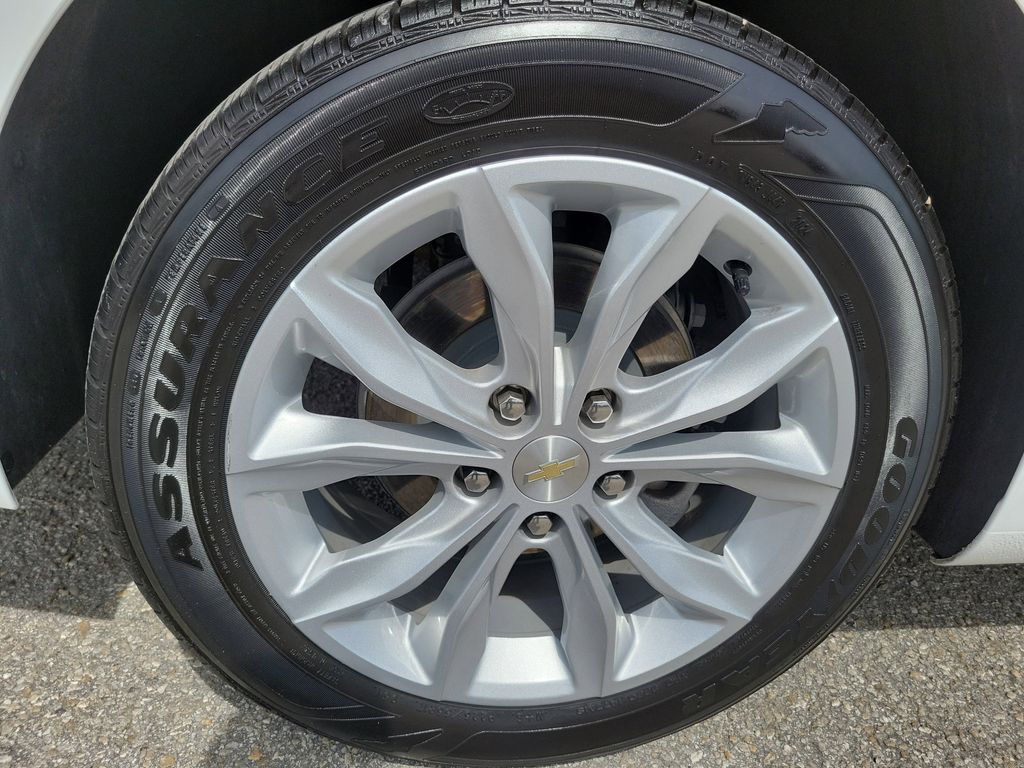 Certified Used 2025 White Chevrolet LT image 7
