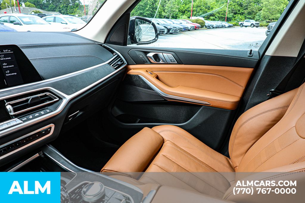 Used 2022 Gray BMW xDrive40i image 51