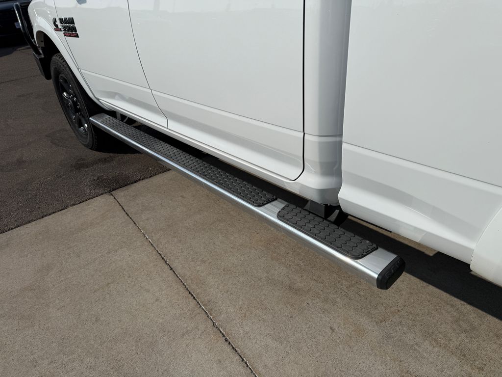 Used 2018 White Ram Laramie image 37