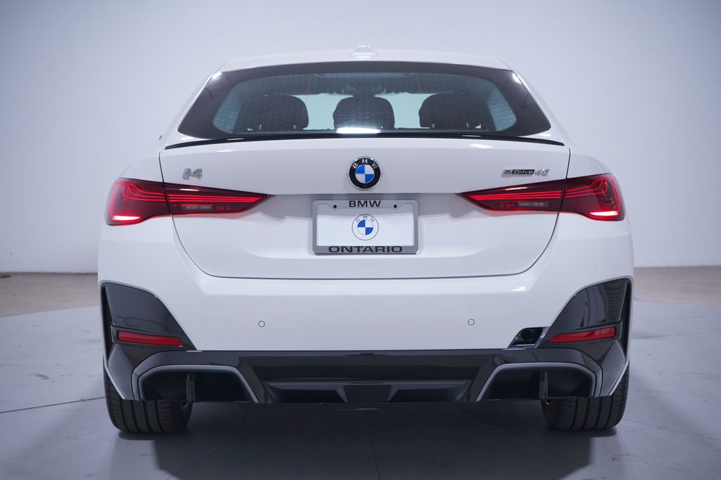Thumbnail: 2026 BMW i4 - 5