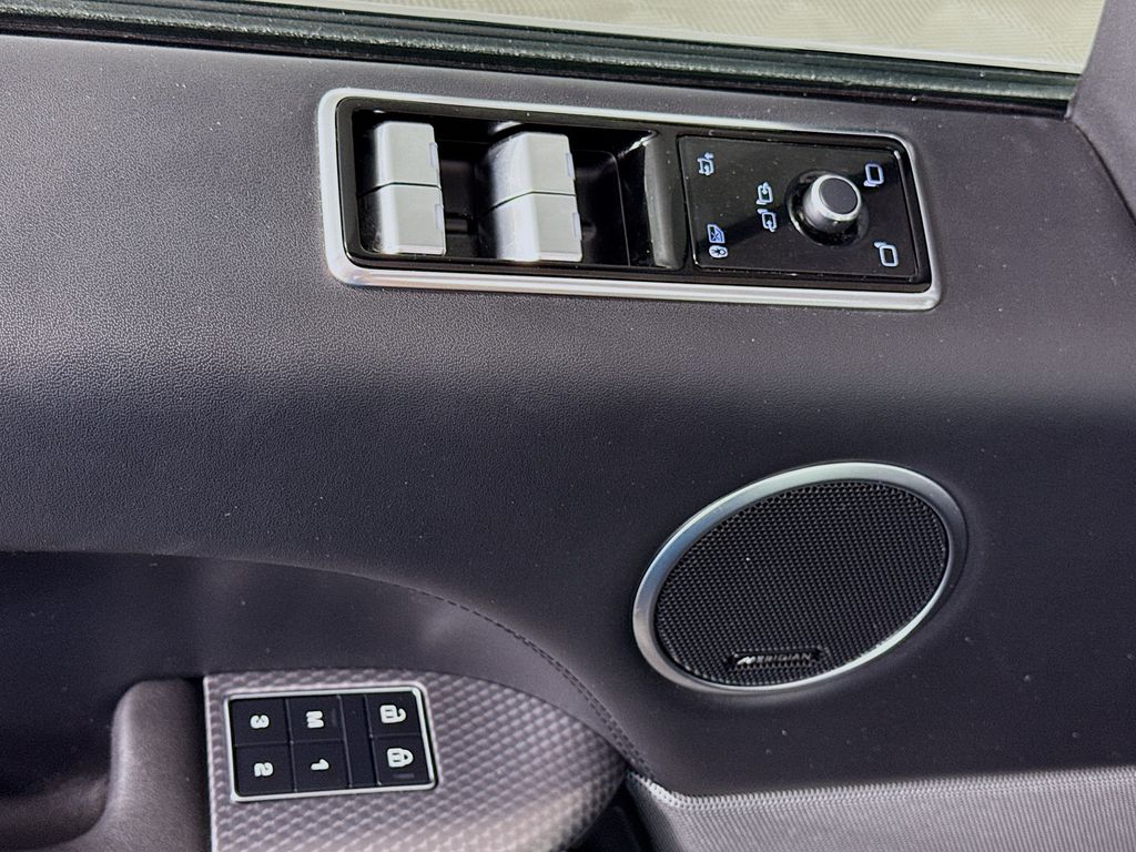 Thumbnail: 2022 Land Rover Range Rover Sport - 18