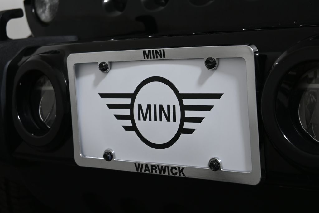 Thumbnail: 2018 Jeep Wrangler - 13