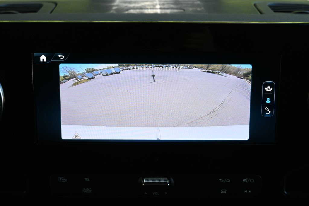 Thumbnail: 2025 Mercedes-Benz Sprinter - 25