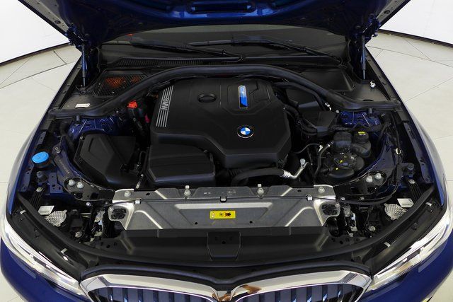 2022 BMW 3 Series 330e iPerformance 6