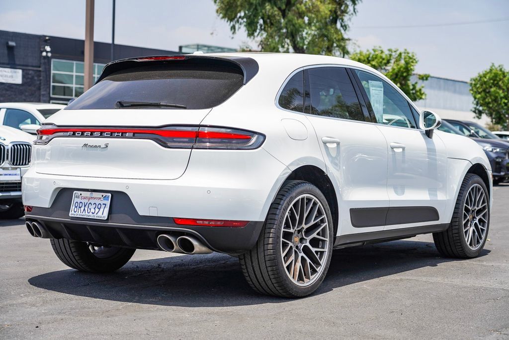 2020 Porsche Macan S 8