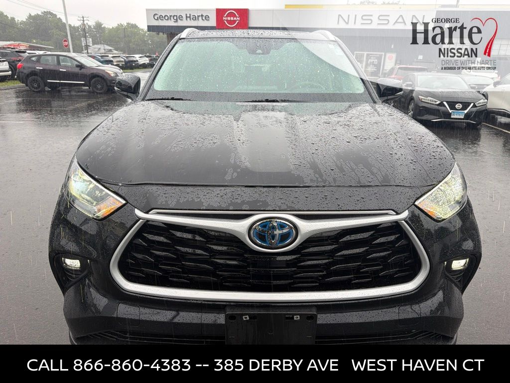 2024 Toyota Highlander Hybrid XLE
