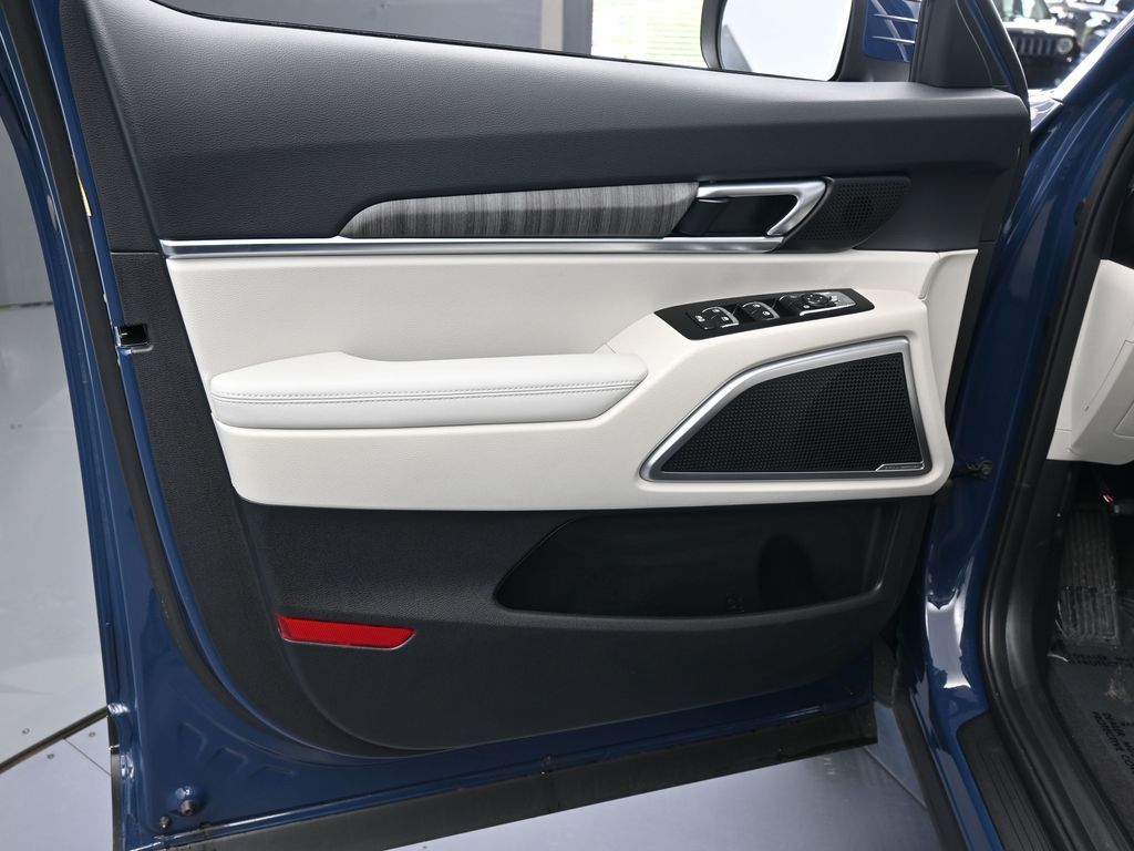Used 2025 Midnight Lake Blue Kia EX image 28