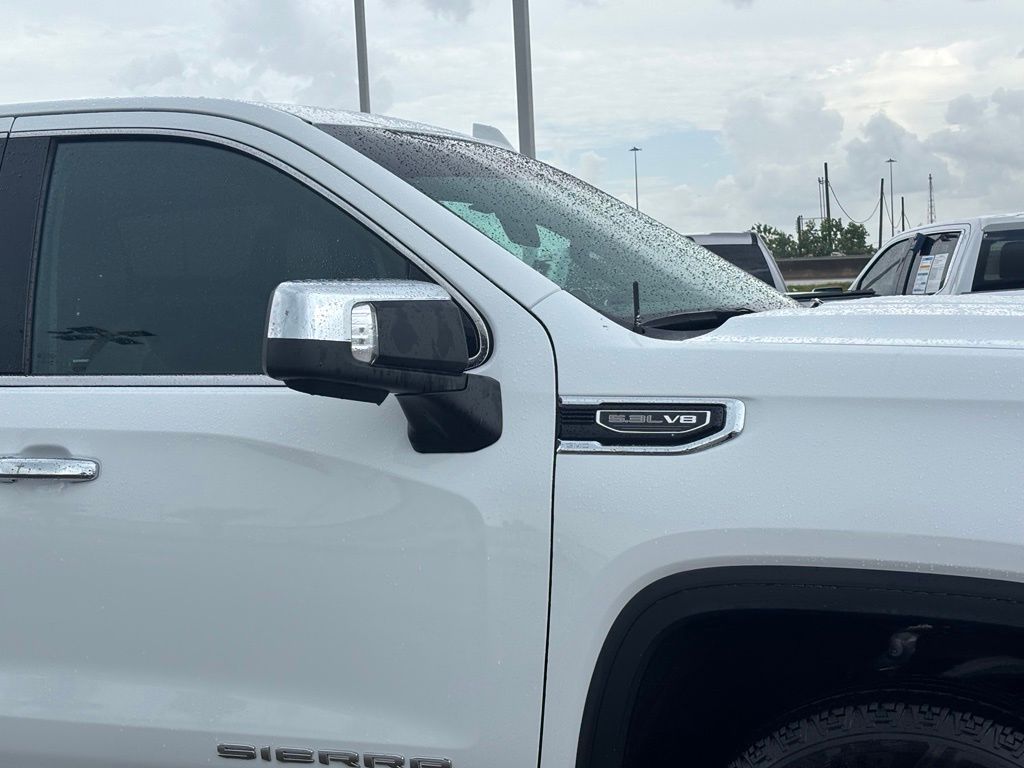 2024 GMC Sierra 1500 SLT - 9