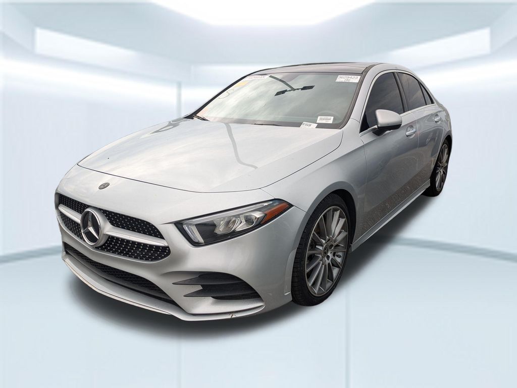 Iridium Silver Metallic 2022 Mercedes-Benz A-Class A 220 Sedan FWD Sedan Front-Wheel Drive 7-Speed Automatic
