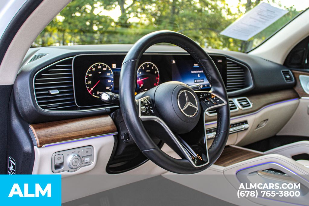 Used 2025 White Mercedes-Benz GLE 350 image 30