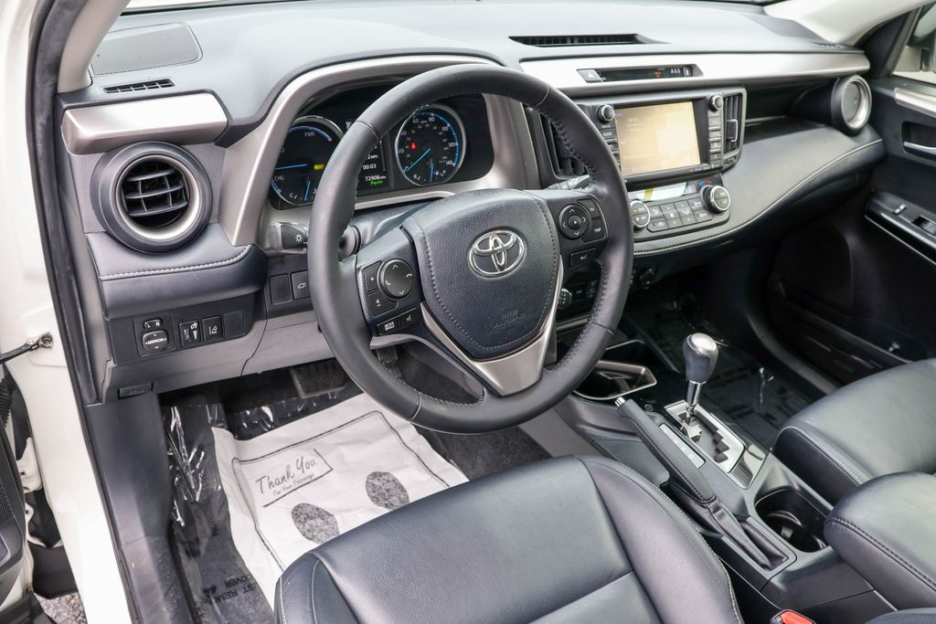 2018 Toyota RAV4 Hybrid Limited 3