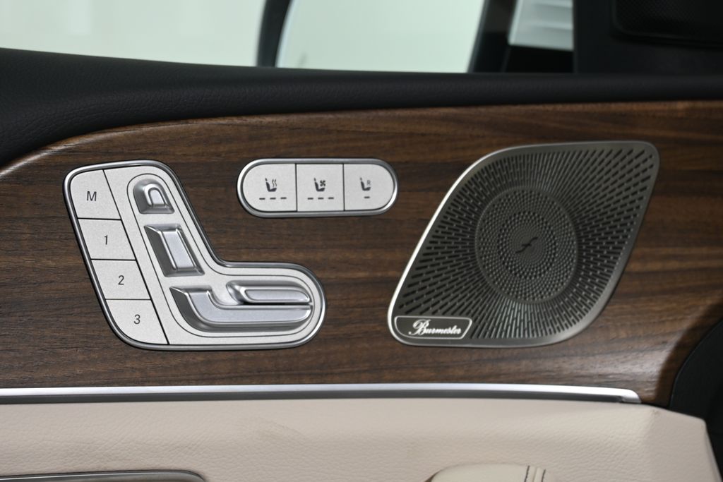 Thumbnail: 2026 Mercedes-Benz GLE - 25