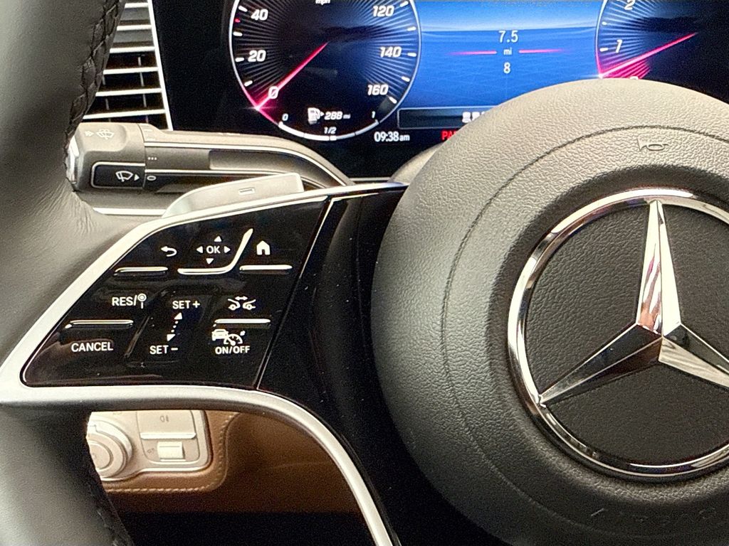 Thumbnail: 2026 Mercedes-Benz GLE - 11