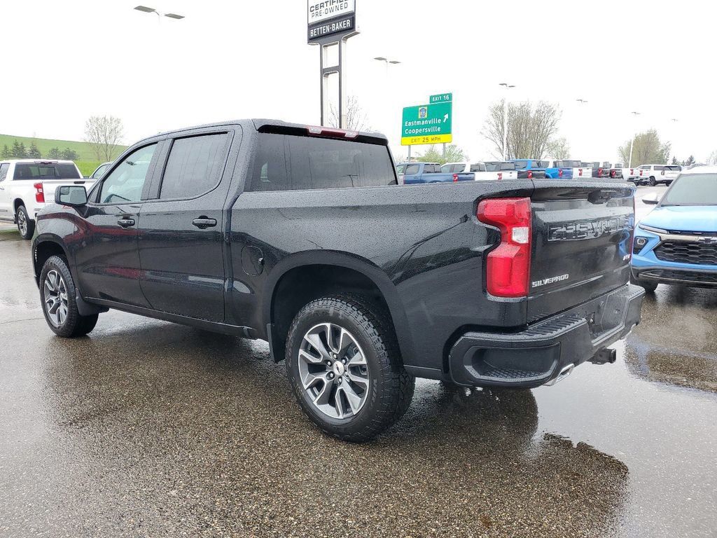 2024 Chevrolet Silverado 1500 RST 3