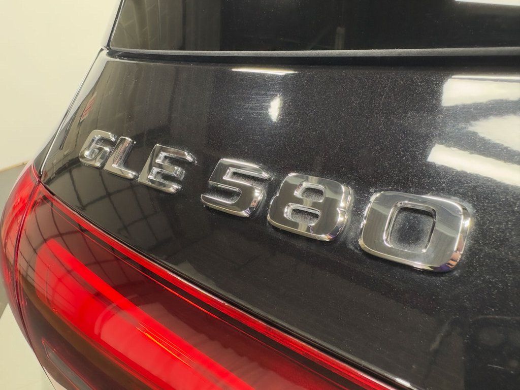 Used 2024 Black Mercedes-Benz GLE 580 image 31