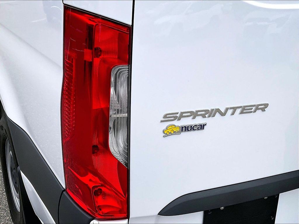 2025 Mercedes-Benz Sprinter 2500 — photo 33