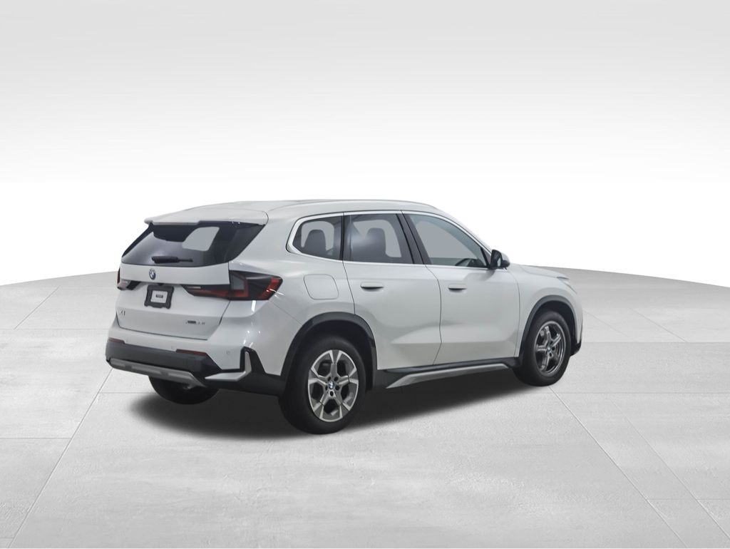 Thumbnail: 2023 BMW X1 - 5