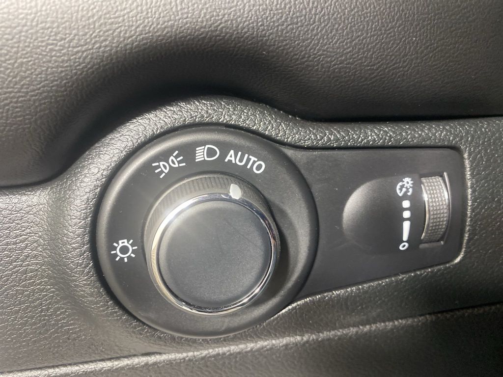 Certified Used 2025 White Dodge R/T Plus image 14