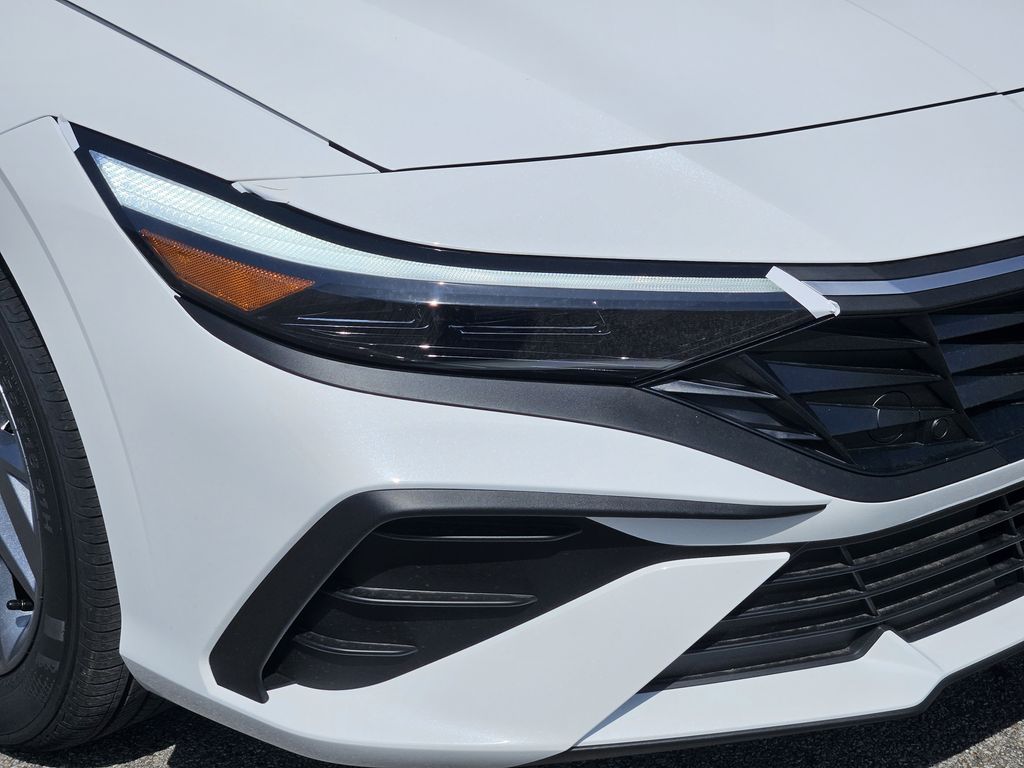 2026 Hyundai Elantra Hybrid