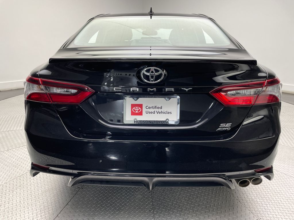 2022 Toyota Camry SE 6