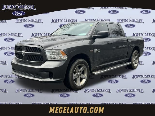 2016 RAM 1500 Express Crew Cab RWD