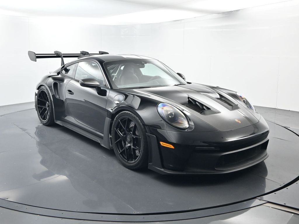 Used 2024  Porsche  image 17