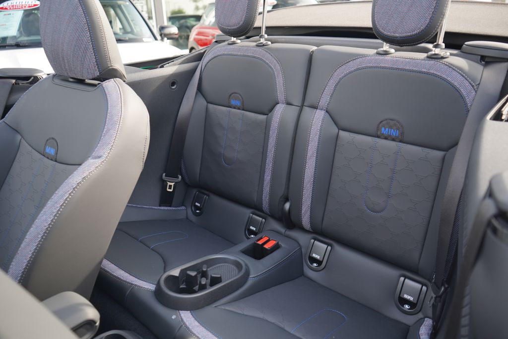 Thumbnail: 2026 MINI Cooper - 9
