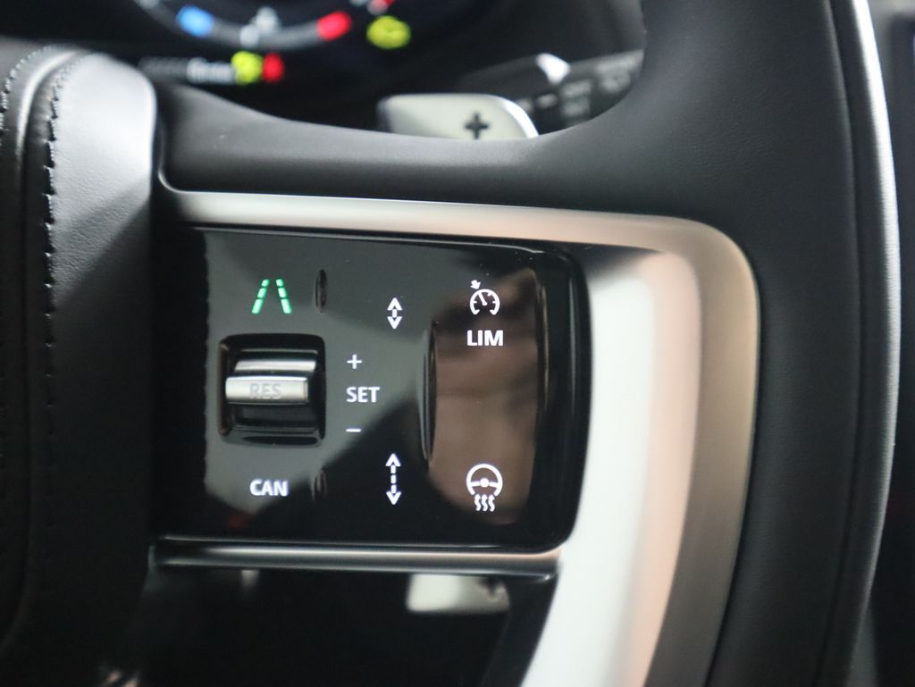 Thumbnail: 2026 Land Rover Range Rover - 12